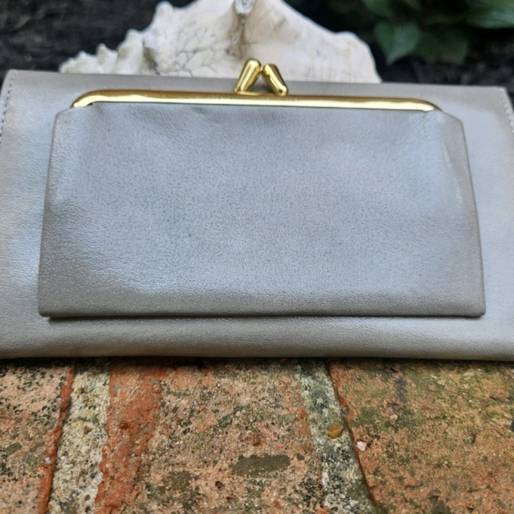 Vintage Princess Gardner Genuine Lambskin Gray Leather Wallet - Picture 2 of 6